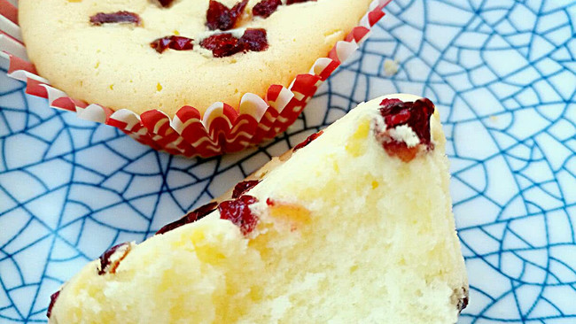 淡奶油蔓越莓全蛋蛋糕的做法