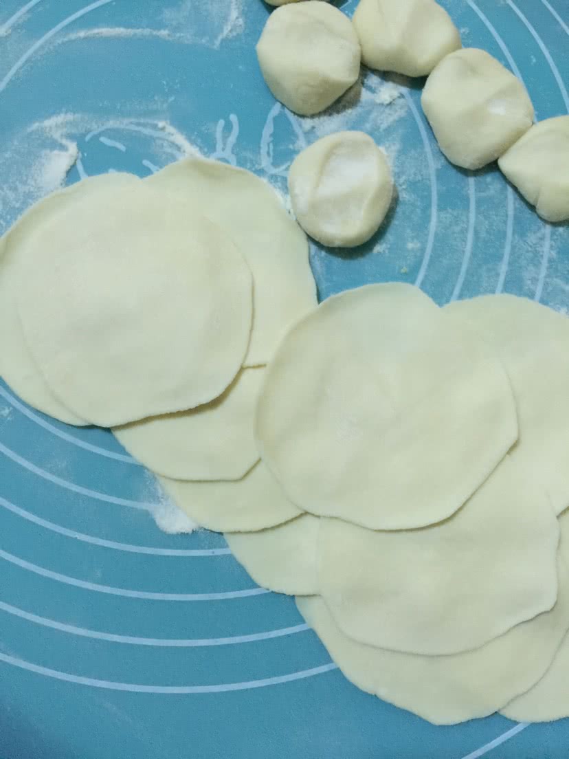 猪肉芹菜馅水饺的做法图解13
