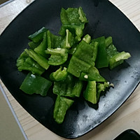 宿舍美食之香锅鸡翅的做法图解2