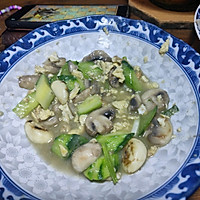 鸡蛋口菇炒黄瓜的做法图解1