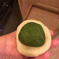 抹茶红豆蛋黄酥的做法图解8