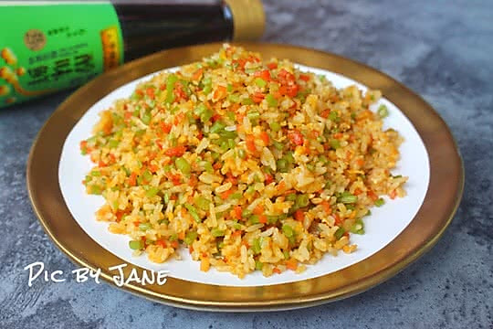 蓠蒿炒饭的做法
