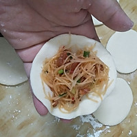 辣肉粉丝包子的做法图解12