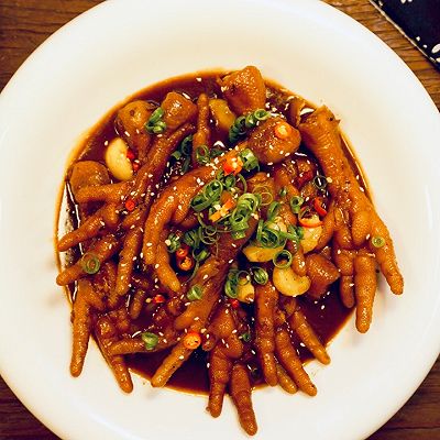 红烧鸡脚