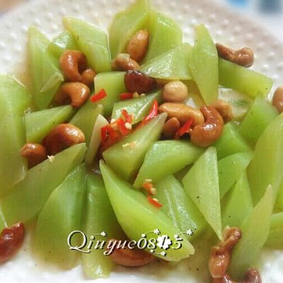 清炒莴笋腰果