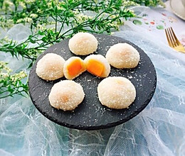 #精品菜谱挑战赛#零失败-芒果椰香糯米糍的做法