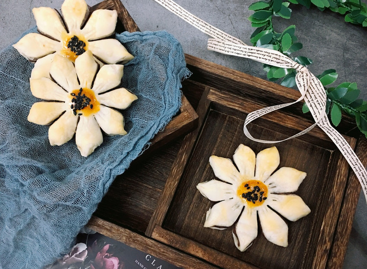 春节宴客的颜值担当—-美味可人的菊花酥（植物油版）的做法