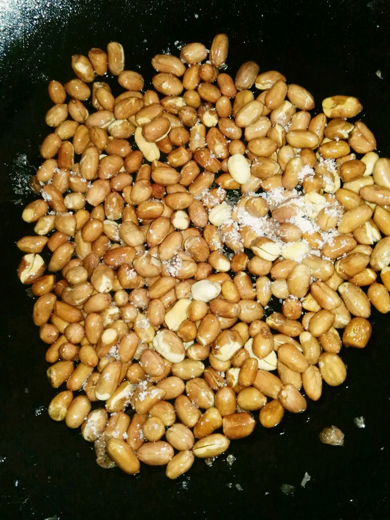 油炸花生米怎么做_油炸花生米的做法_豆果美食