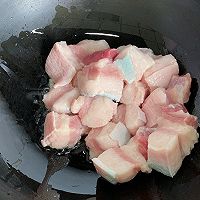 肥而不腻的家常红烧肉的做法图解2