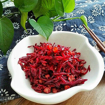 甜菜头炒肉末-甜菜头做法之一