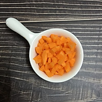 #麦子厨房#美食锅出品辅食：火龙果杂蔬炒饭的做法图解2