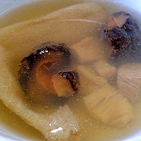海参瑶柱竹荪瘦肉汤的做法图解6