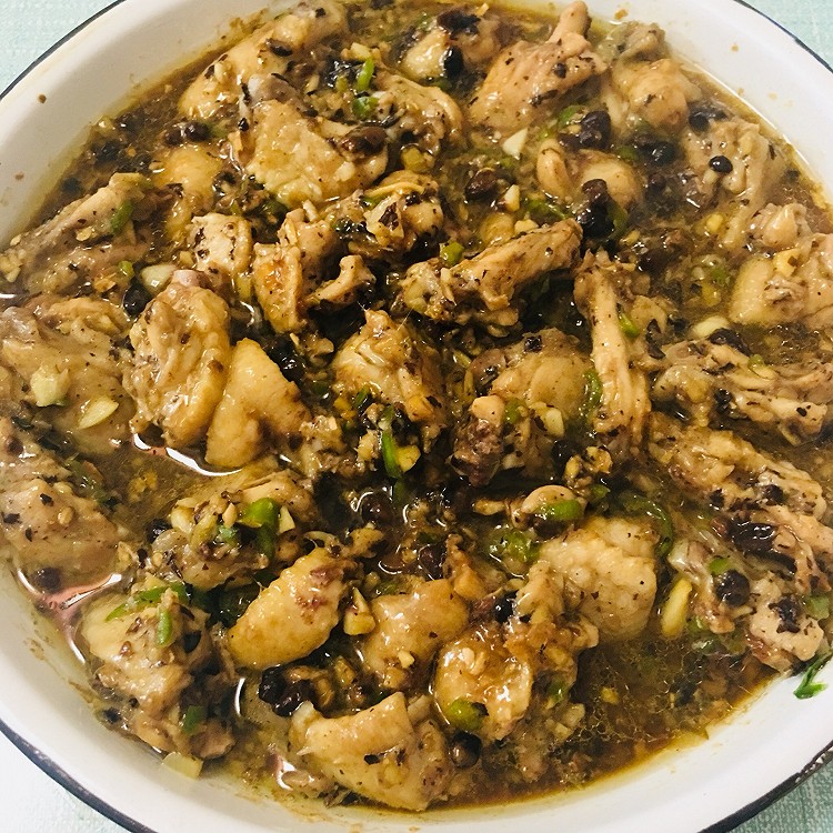 豉汁蒸鸡翅中的做法