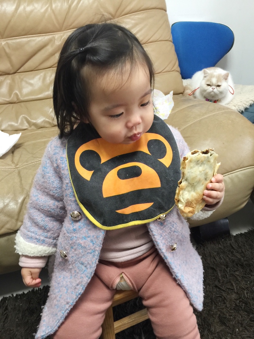 梅菜扣肉饼的做法图解5