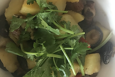 土豆香菇炖排骨