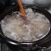 粥日食丨绿豆百合粥的做法图解8