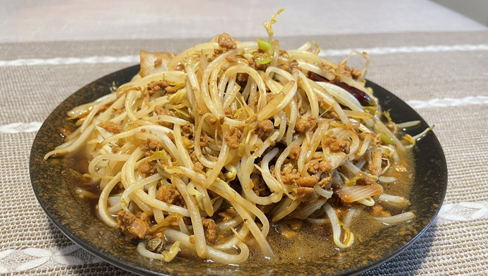 肉末炒豆芽