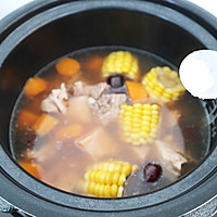 粉藕排骨汤的做法图解5