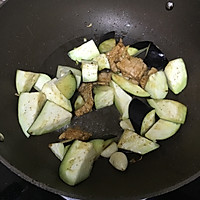 土豆炖茄子的做法图解3