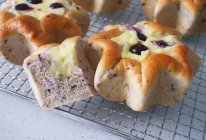 #本周热榜#蓝莓乳酪面包的做法