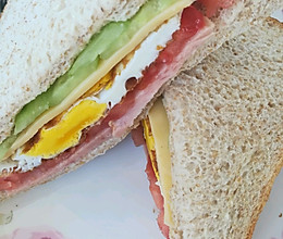 简单易学早餐三明治的做法