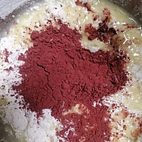 红丝绒麦芬蛋糕的做法图解3