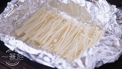 蒜蓉金针菇烤花蛤大虾的做法图解3