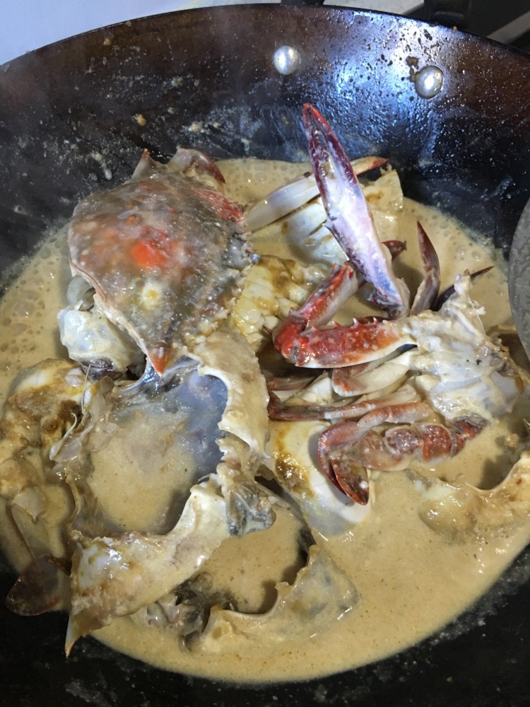 砂锅泰式咖喱蟹的做法图解7