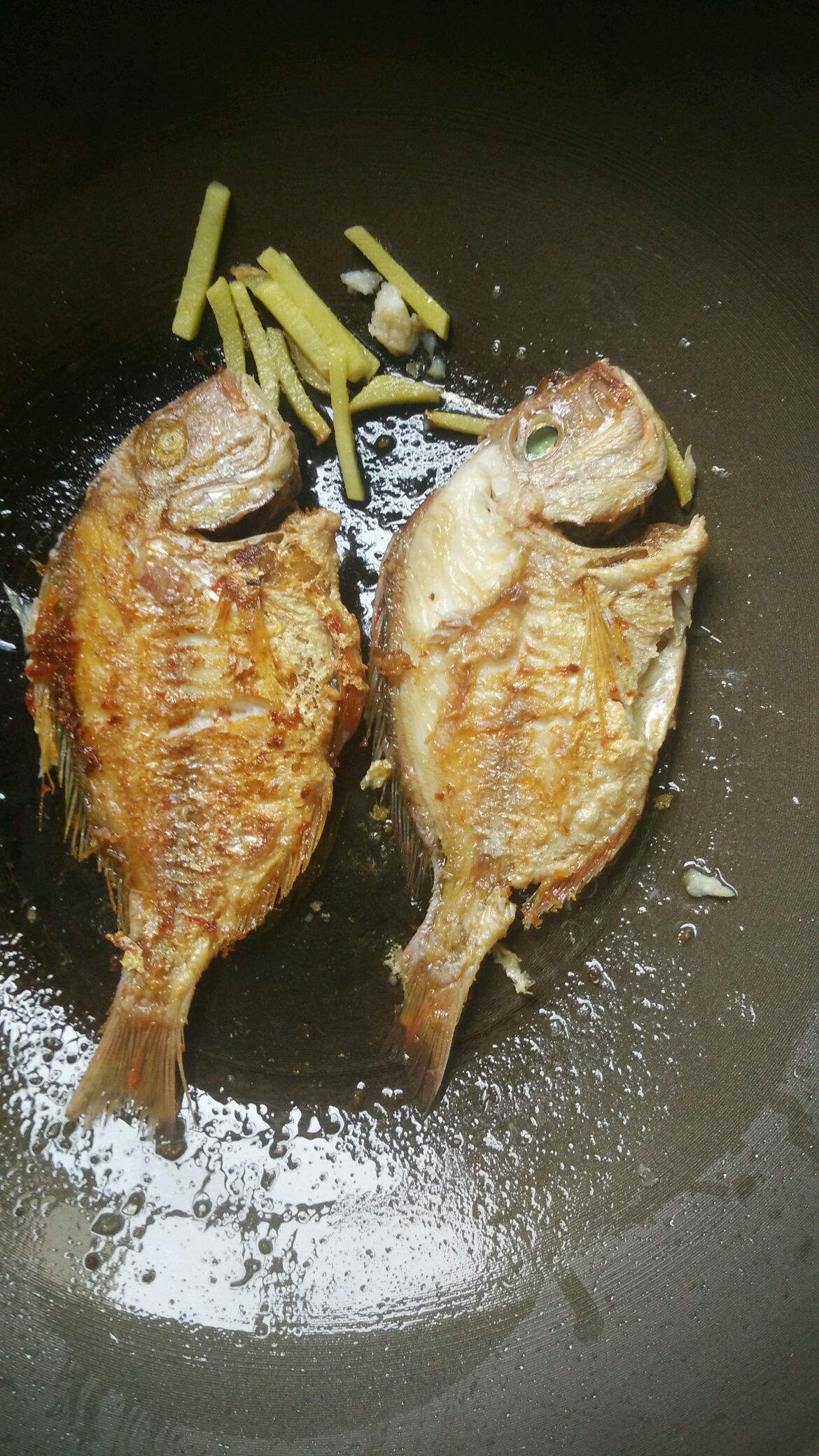 香煎红立鱼怎么做_香煎红立鱼的做法_豆果美食