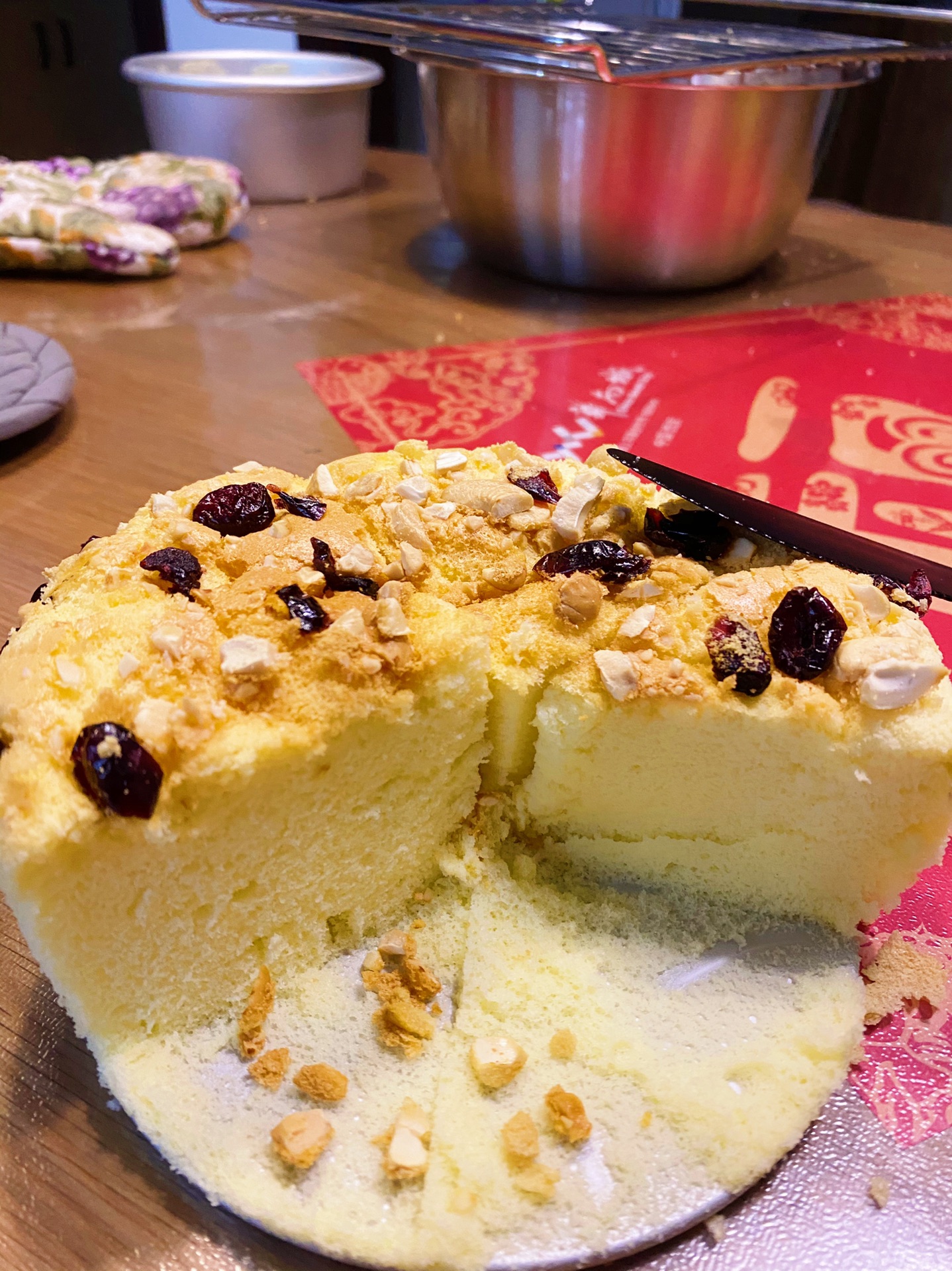 6-inch Cranberry cake