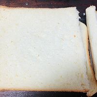 #享“瘦”人生 热辣滚烫#早餐——煎面包片的做法图解1