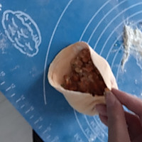 蘑菇肉馅饼的做法图解7