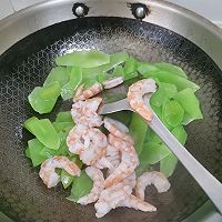 #米饭最强CP#莴笋炒虾仁的做法图解10
