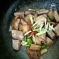 芋头烧肉的做法图解6