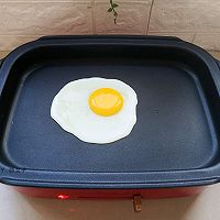 #肉食者联盟#肉松鸡蛋帕尼尼#麦子厨房早餐机#的做法图解2