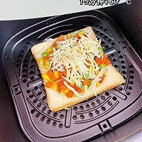 空气炸锅烤芝士太阳蛋吐司的做法图解3