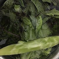 蒸莴笋叶的做法图解1