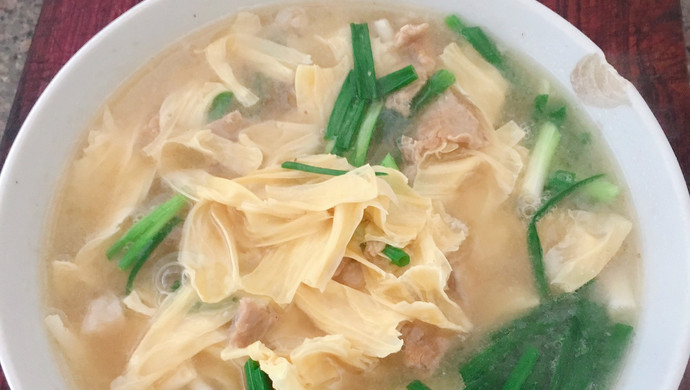 瘦肉腐竹汤