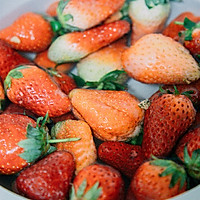【新方子】酸酸甜甜草莓酱的做法图解2