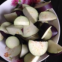 肉末茄子的做法图解2