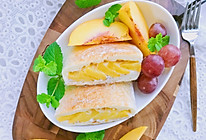 酸奶黄桃三明治#秋天怎么吃#的做法