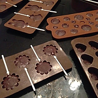 自制巧克力棒棒糖的做法图解4