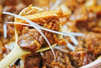 #我的女神“饭”儿#寻找春天的味道 排骨春笋焖饭的做法
