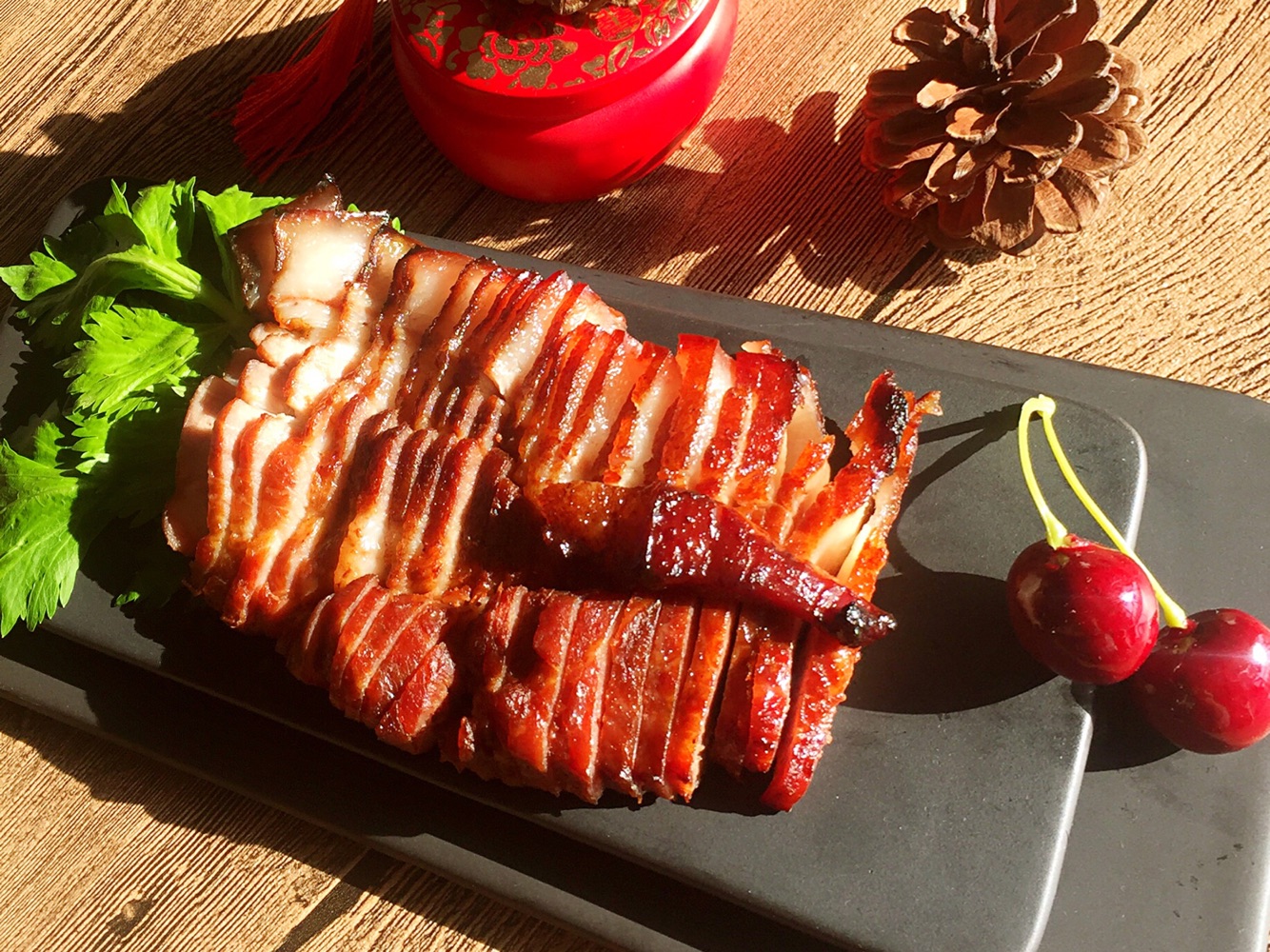 Barbecued pork with honey sauce