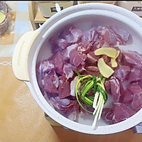 #我心中的冬日限定#羊肉煲+彩椒牛柳杂粮卷的做法图解3