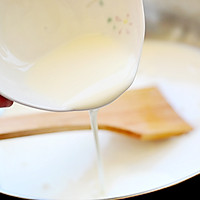Q感十足的人气甜品——椰丝牛奶小方块的做法图解6