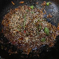 香菇牛肉酱的做法图解5