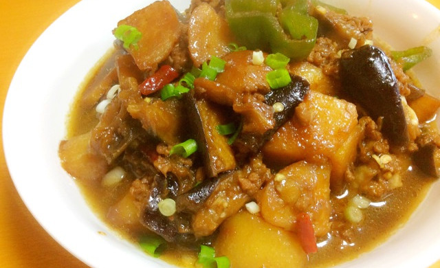 茄子炖土豆