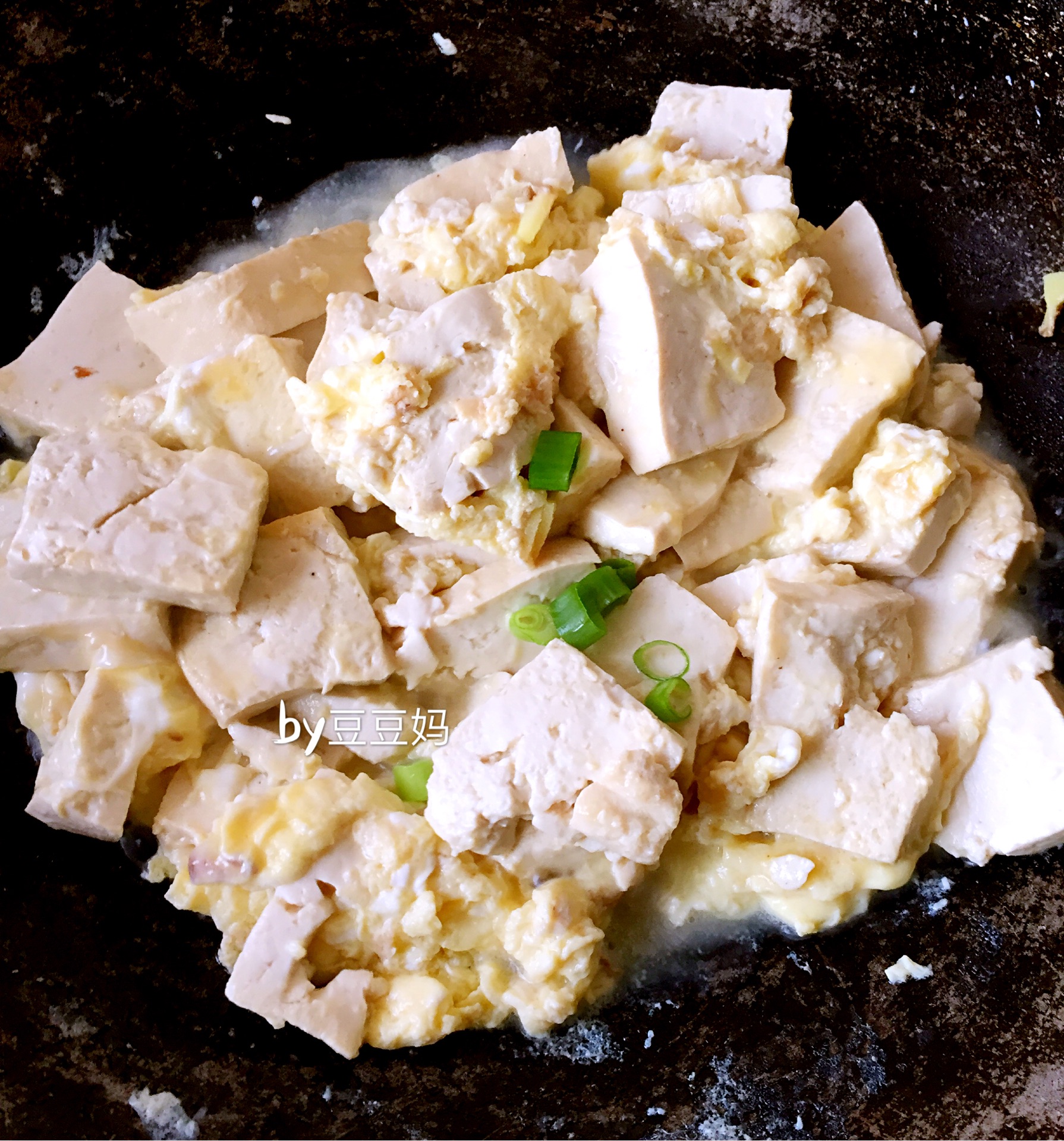 豆腐抱蛋怎么做_豆腐抱蛋的做法_豆豆妈Ly_豆果美食
