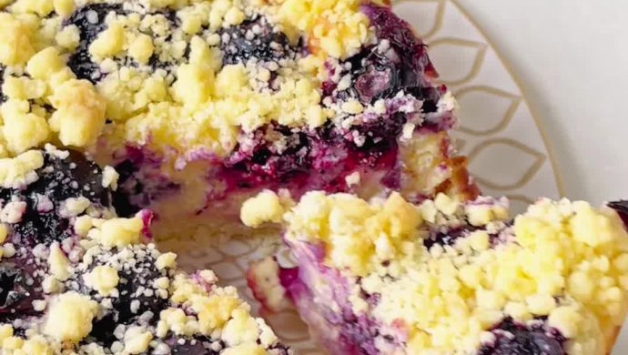 蓝莓酥粒巴斯克